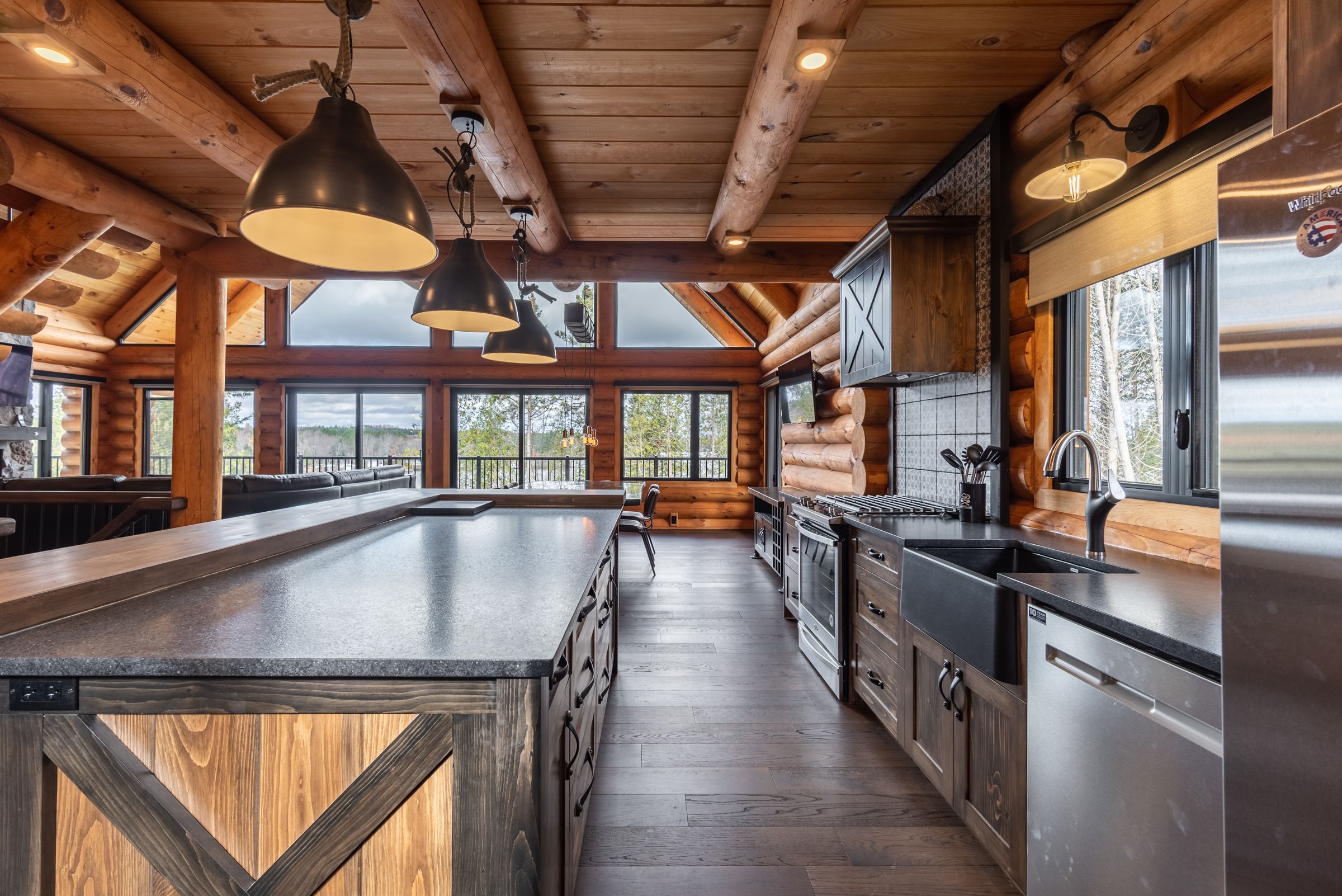 Acoustic detail — Viabois chalet