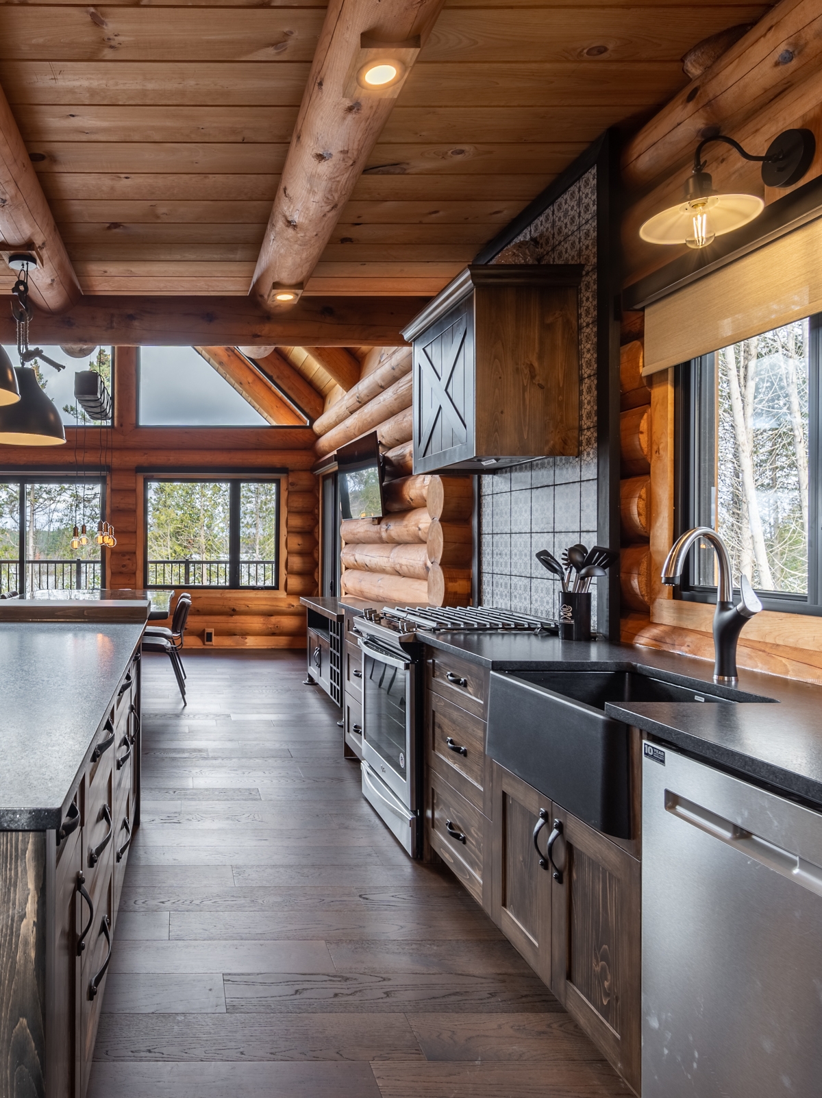 Acoustic detail — Viabois chalet
