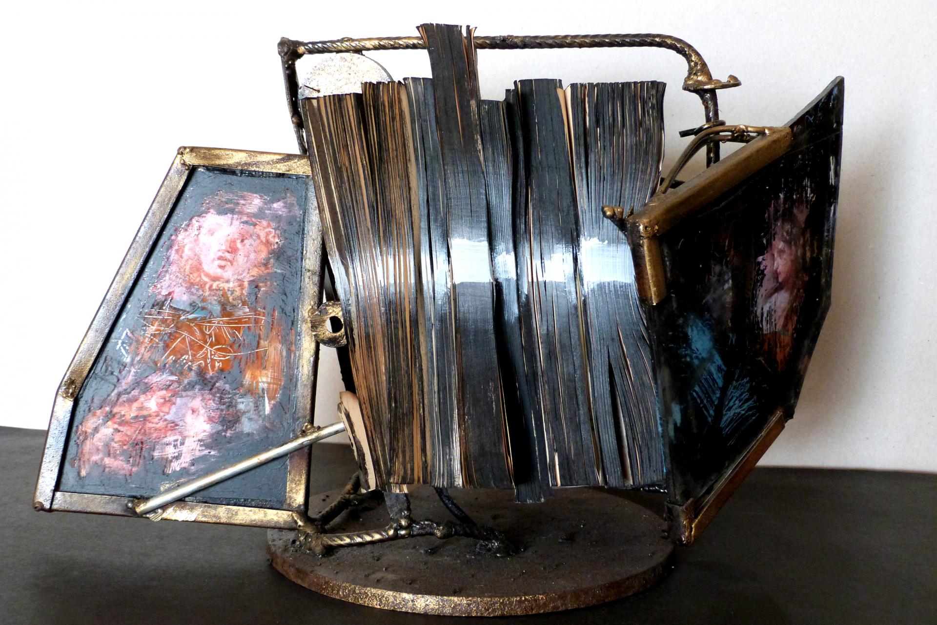Livre objet 1