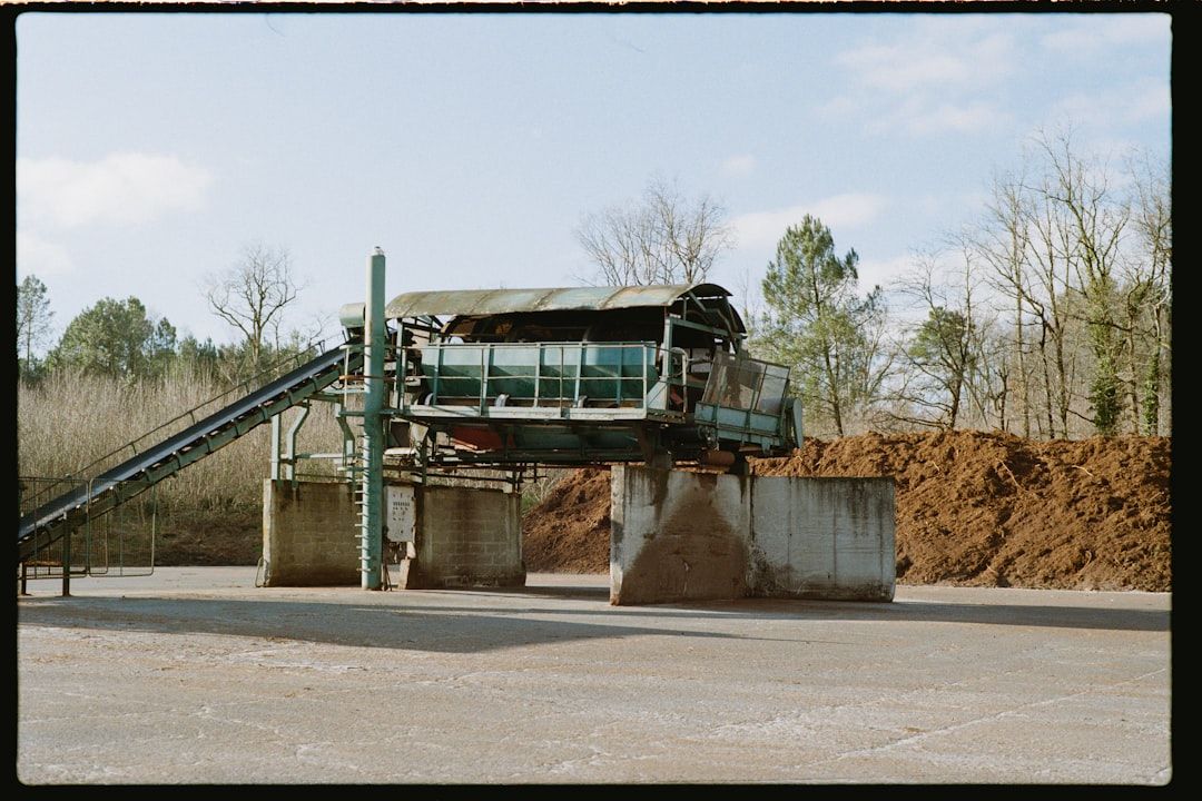 ISO 14001 Waste Management for Canadian Manufacturers: Compliance, Reduction Strategies, and Operational Controls