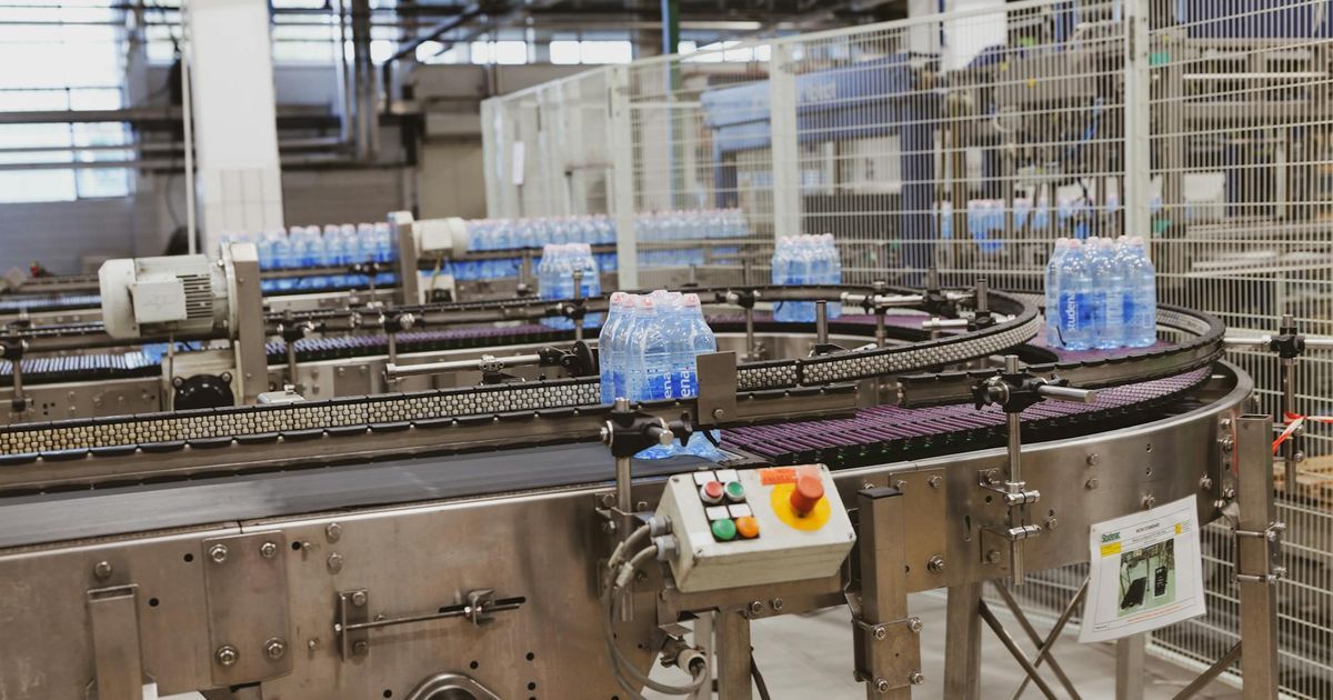 Modern automated manufacturing facility