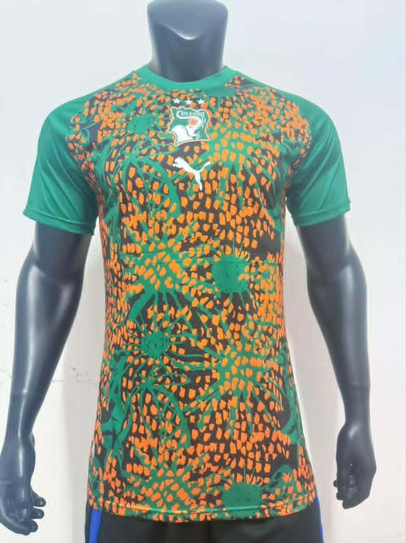 Maillot de football vert et orange