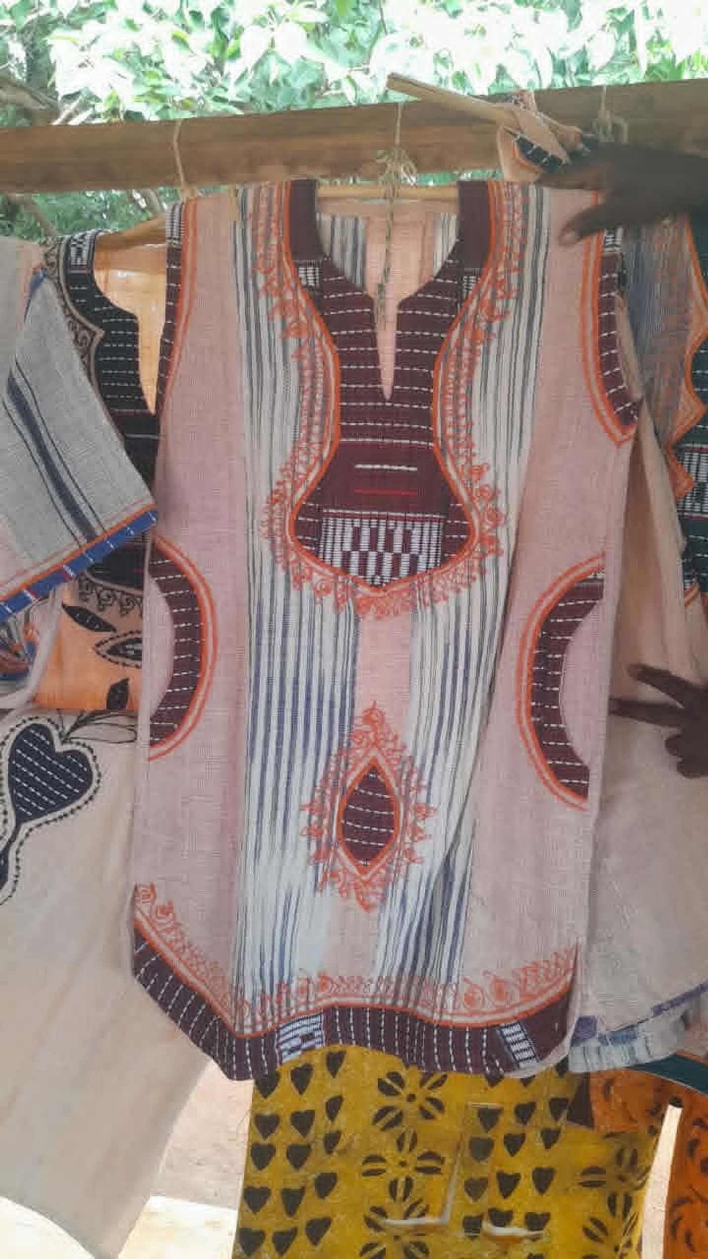 Veste en tissu à motifs ethniques