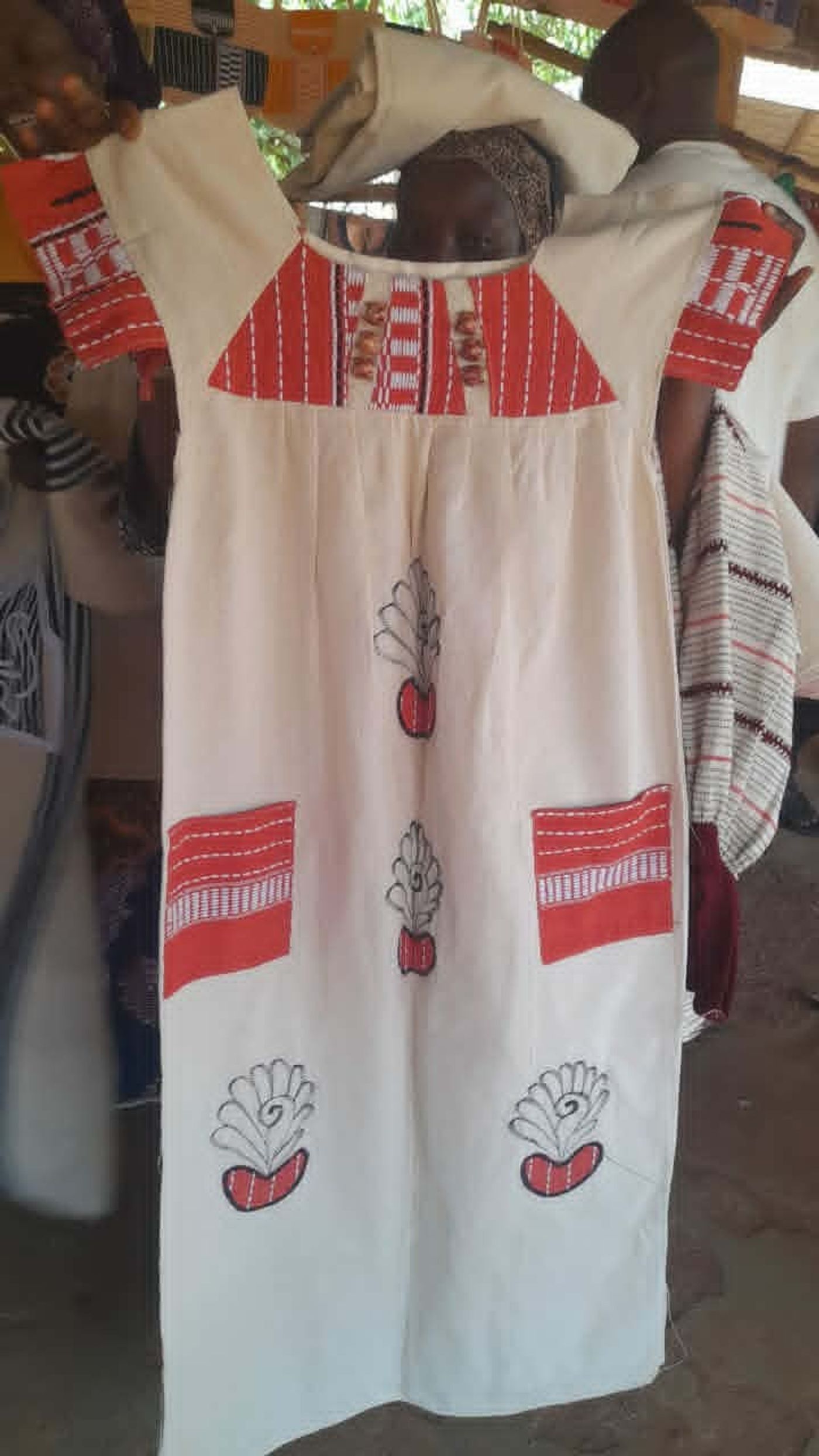 Robe traditionnelle à motifs