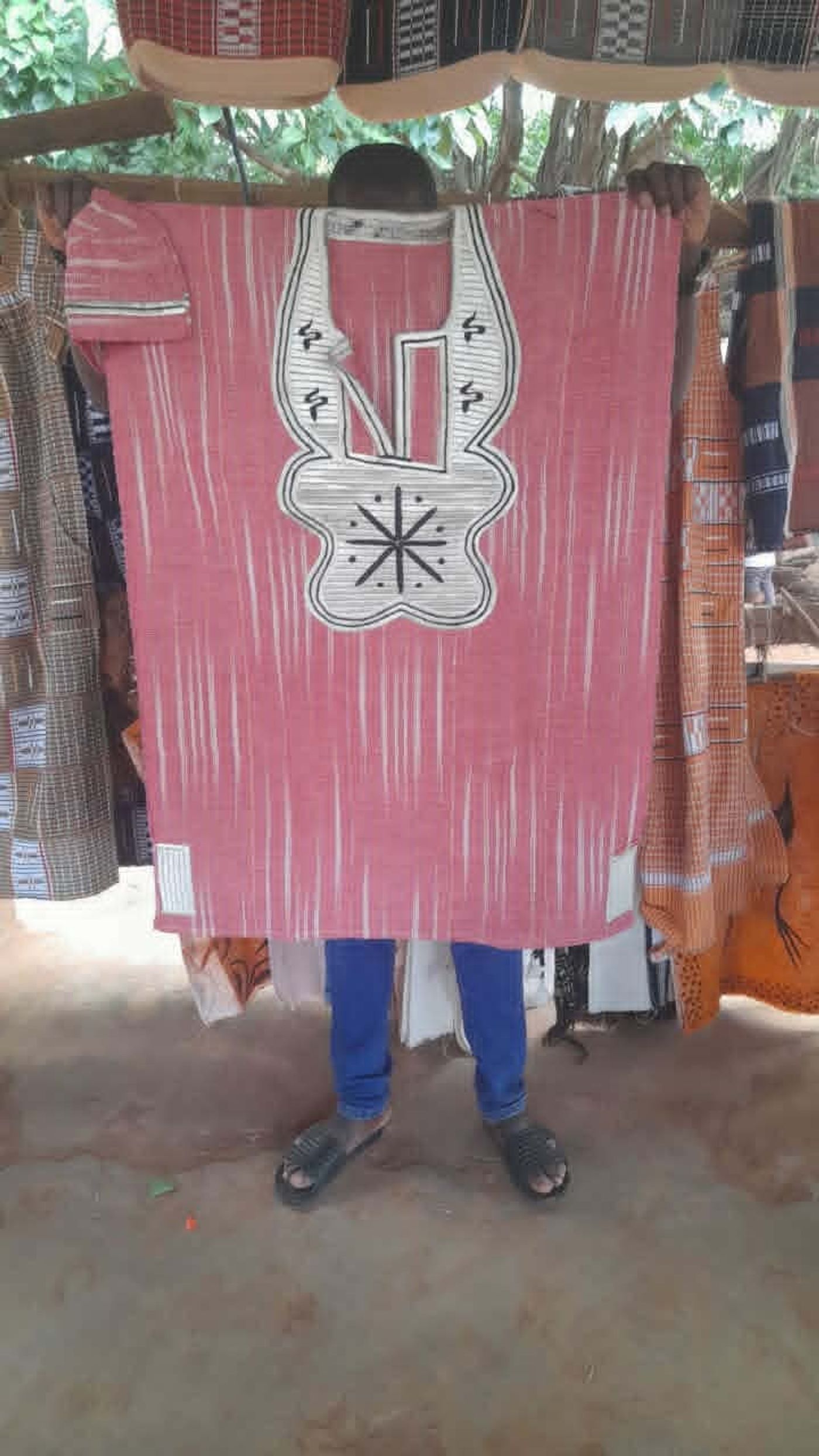 T-shirt à motif traditionnel