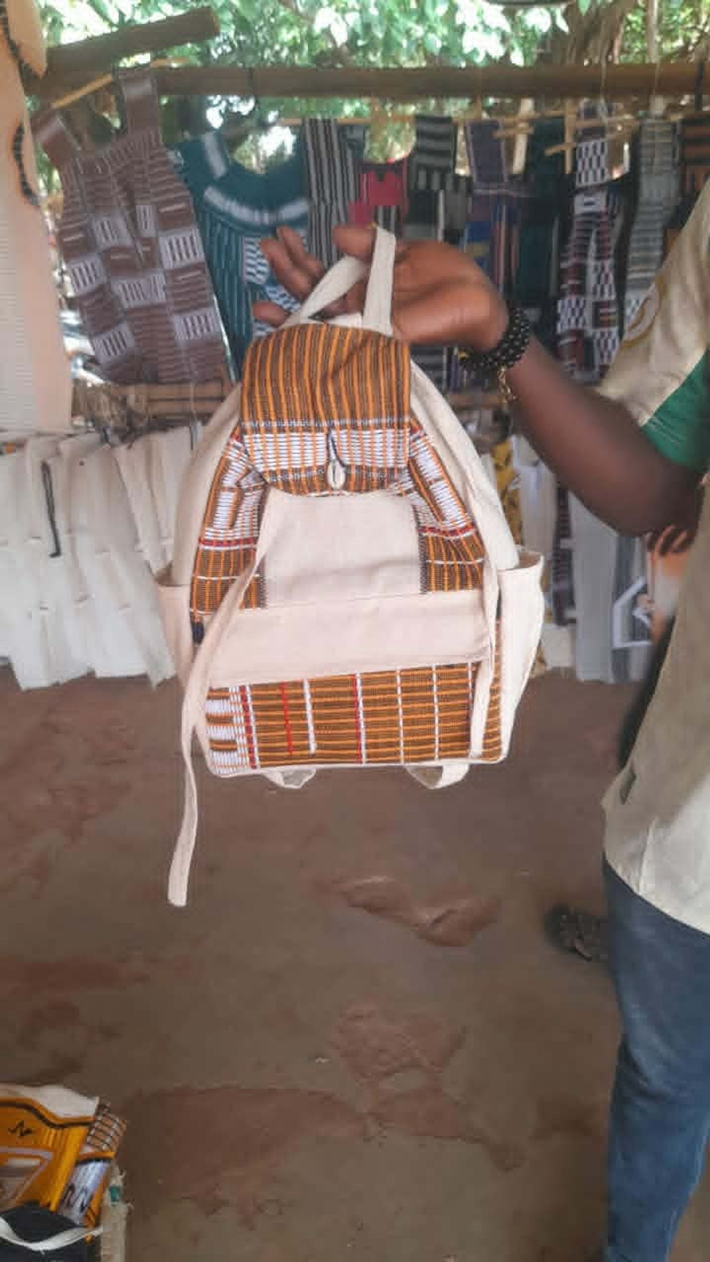 Sac à dos en tissu kente