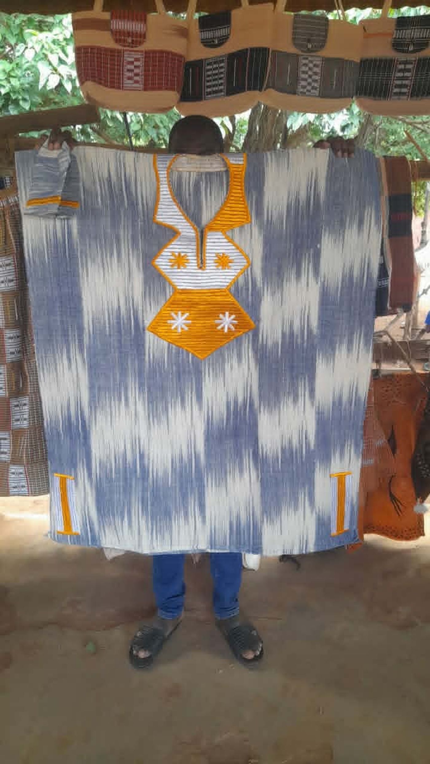 Veste traditionnelle en tissu tissé