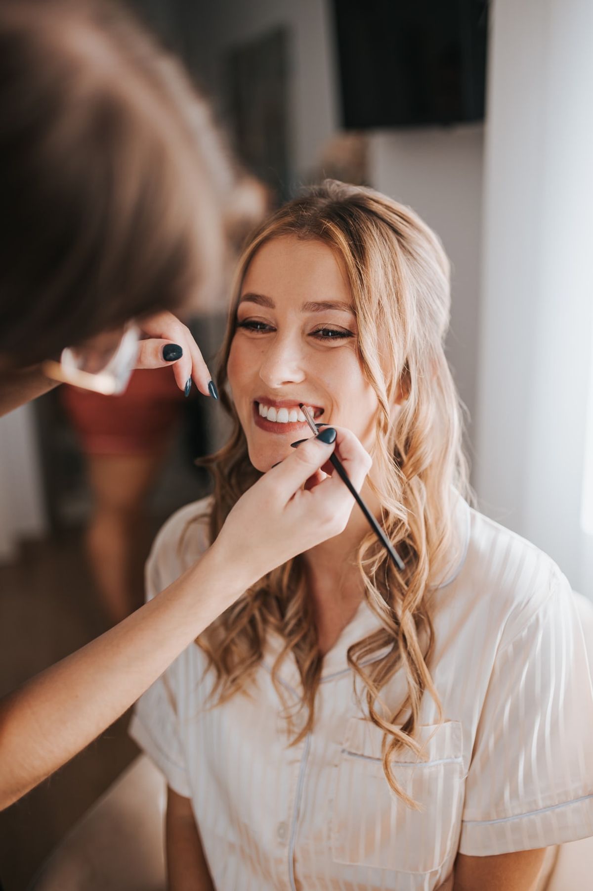 Bridal makeup by Bárbara Santos, photographed on a wedding day in Portugal