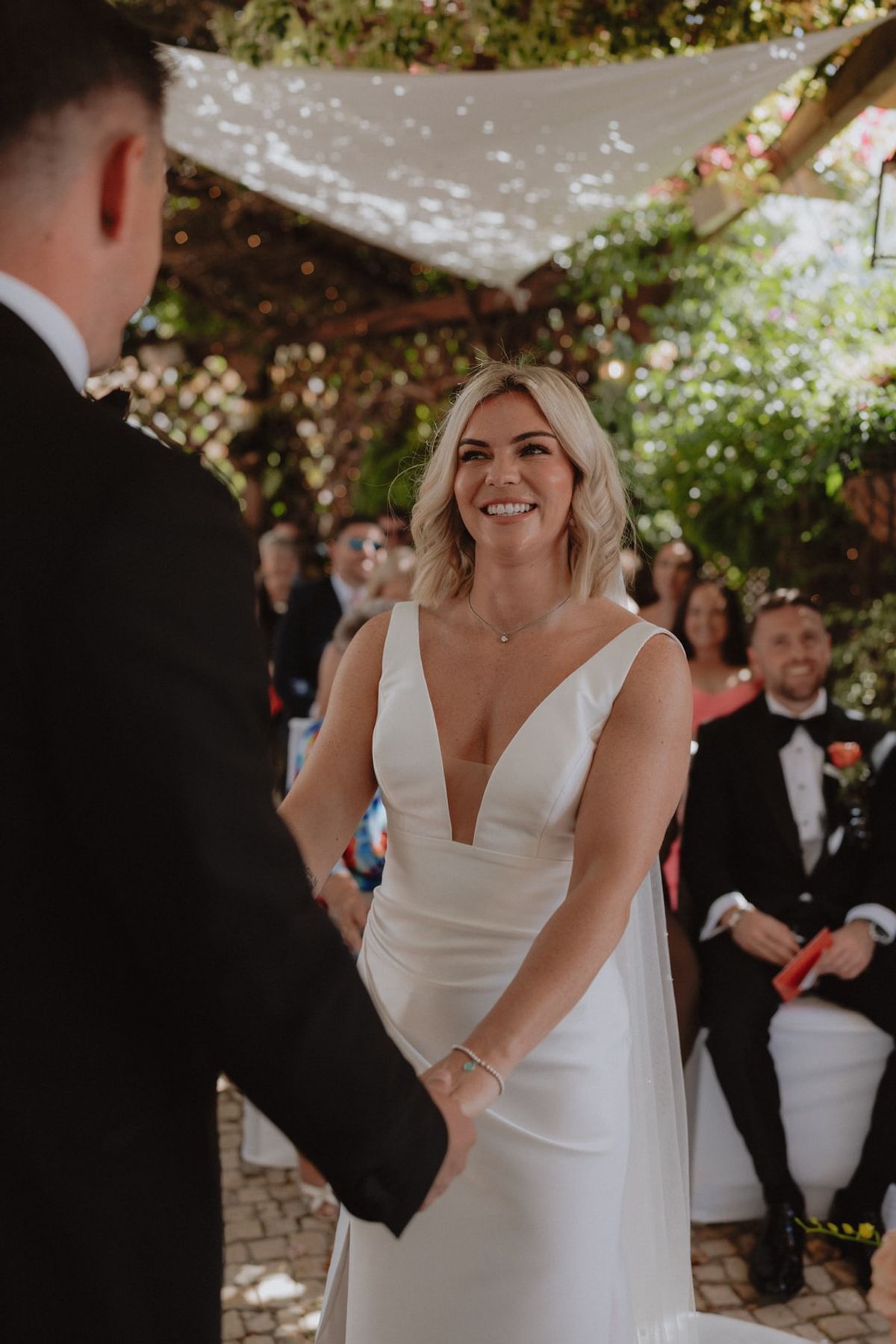 Bridal makeup by Bárbara Santos, photographed on a wedding day in Portugal