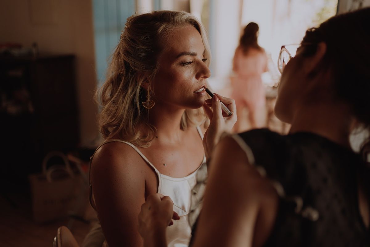 Bridal makeup by Bárbara Santos, photographed on a wedding day in Portugal