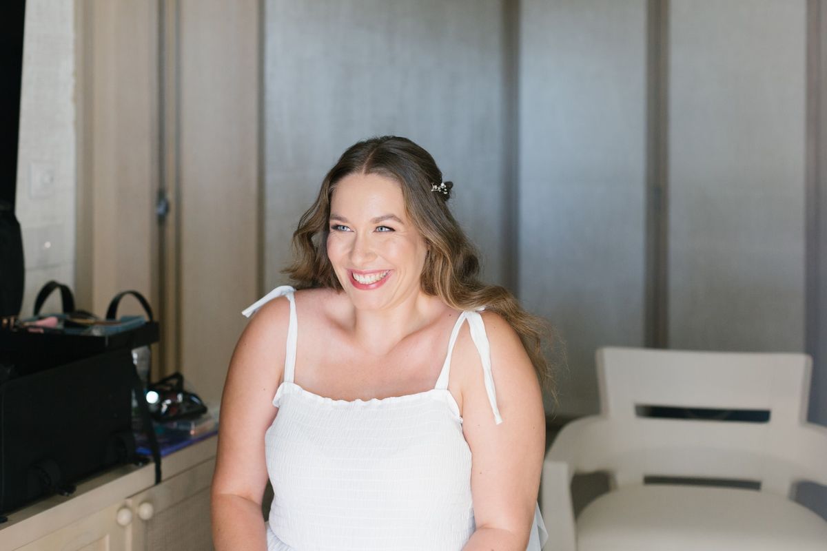 Bridal makeup by Bárbara Santos, photographed on a wedding day in Portugal