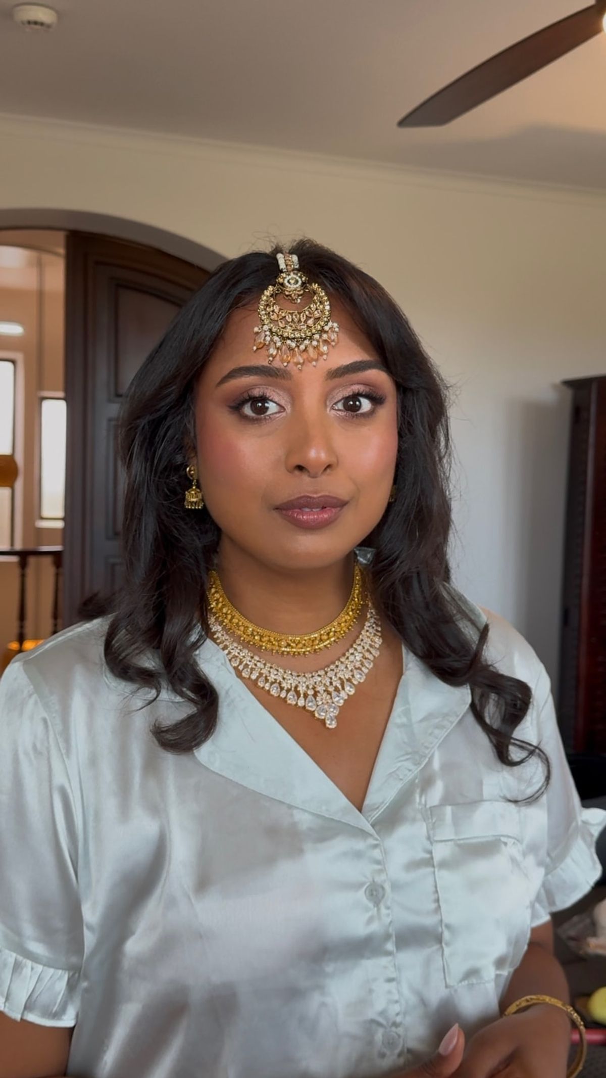 Bridal makeup by Bárbara Santos, photographed on a wedding day in Portugal