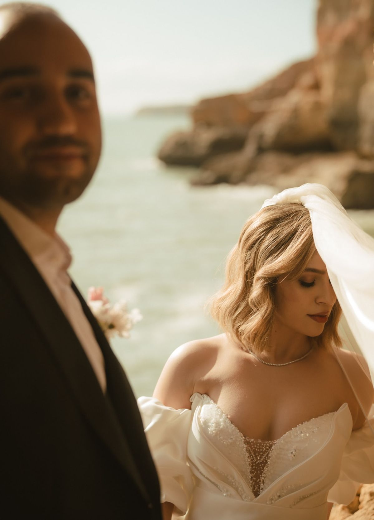 Bridal makeup by Bárbara Santos, photographed on a wedding day in Portugal