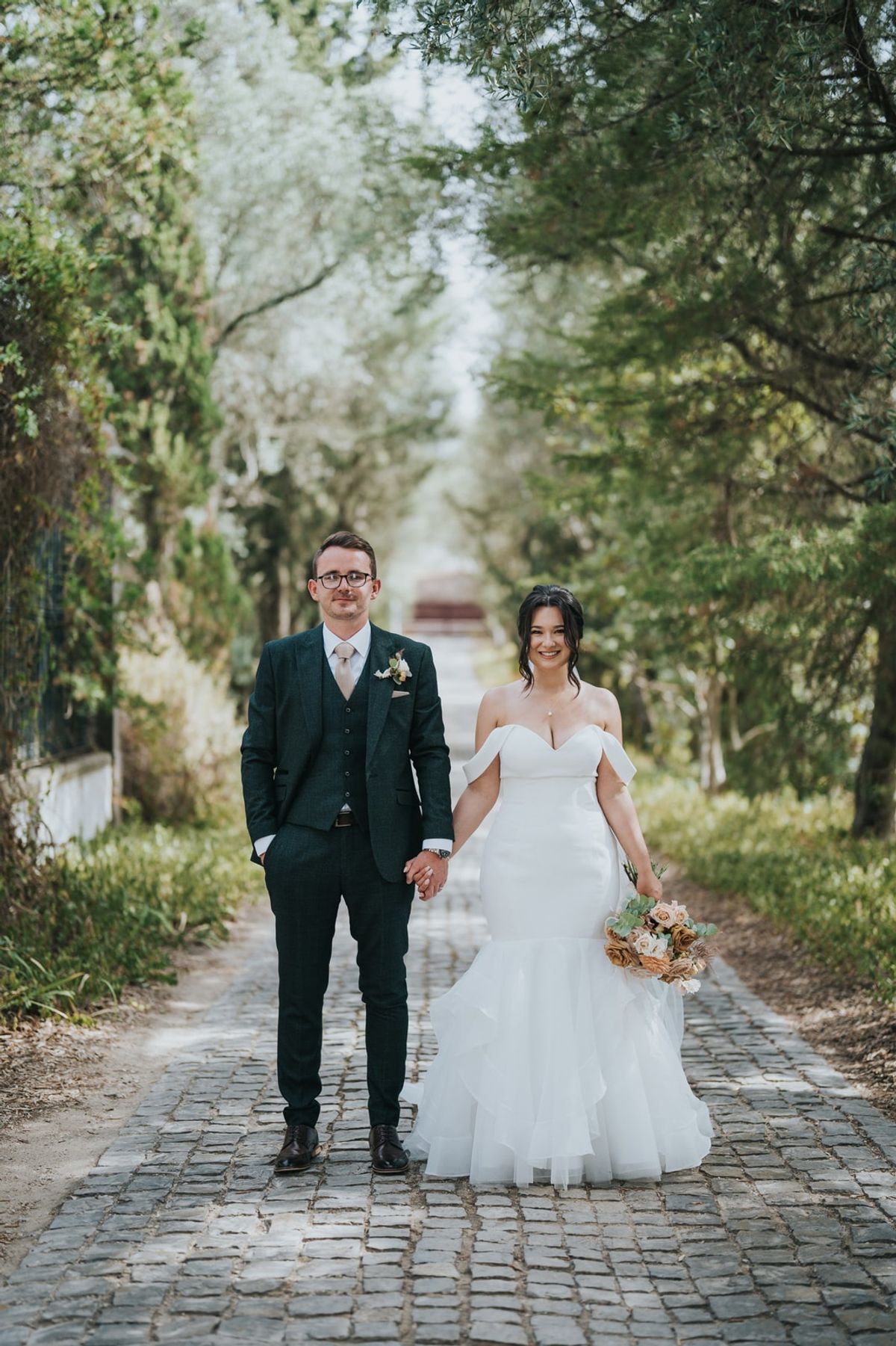 Bridal makeup by Bárbara Santos, photographed on a wedding day in Portugal