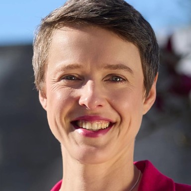 Sarah Thomson