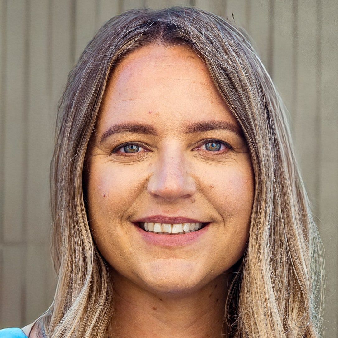 Melanie Tavendale portrait
