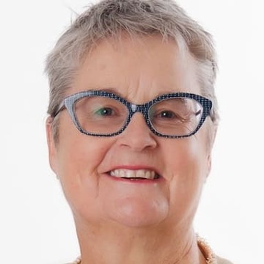 Tracey MacLeod