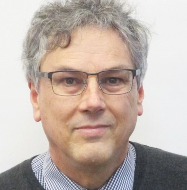 Michael J Anderson