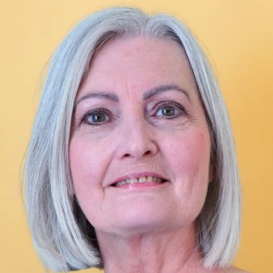 Julie Moffett