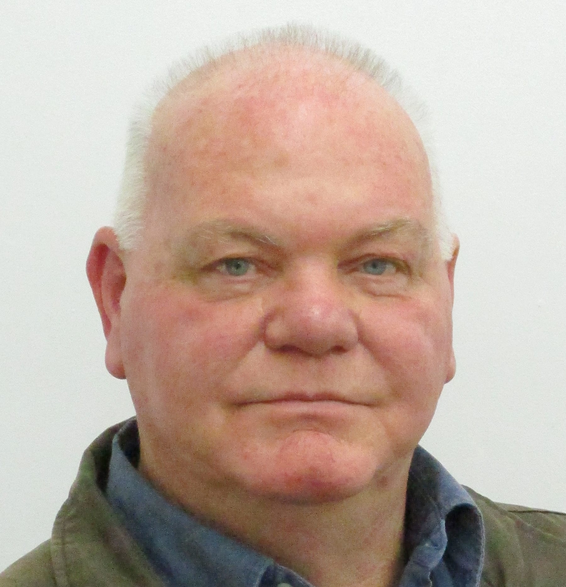Greg Mackay portrait