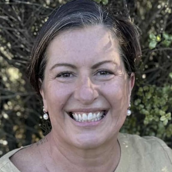 Amie Pont portrait