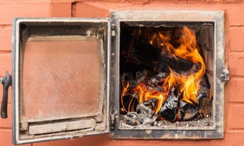 In der Steinzeit rösteten unsere Vorfahren Getreidekörner über dem offenen Feuer