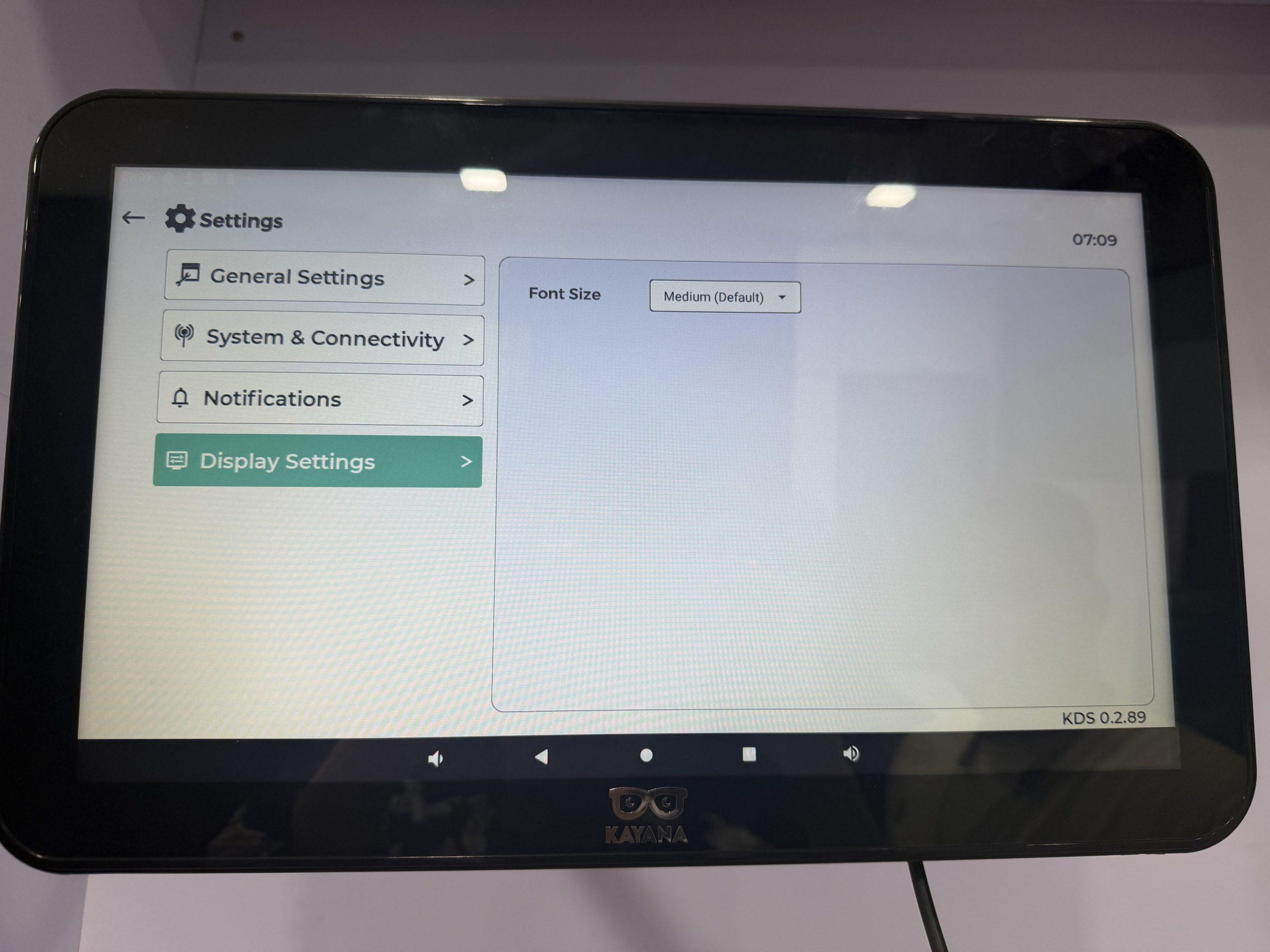 Kayana KDS-weergaveinstellingenscherm voor het aanpassen van orderlayout en schermvoorkeuren