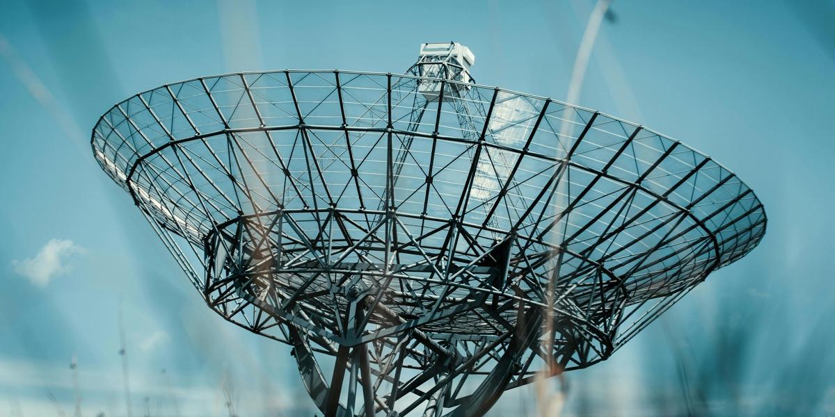 Regulating Connectivity: Licensing, Competition, and Compliance in Qatar’s Telecommunications Sector