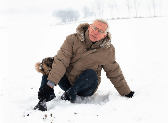 Winter Fall Prevention for Seniors in Toronto:  A Complete 2025 Guide for Caregivers