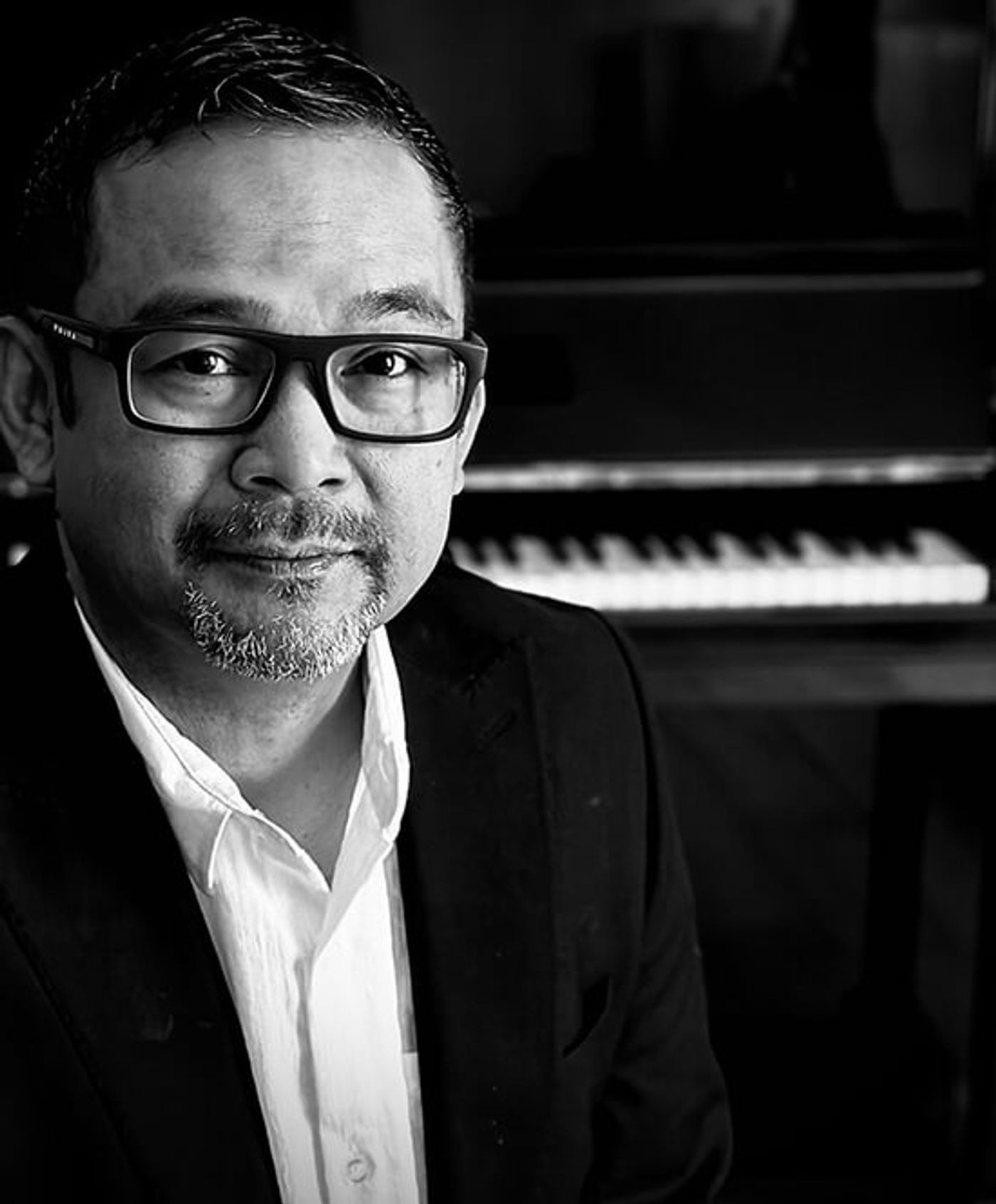 Pianist John Florencio playing the grand piano during the Progetto Puccini launch