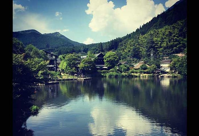 Lake Kinrinko at the base of Mt. Yufu in Yufuin