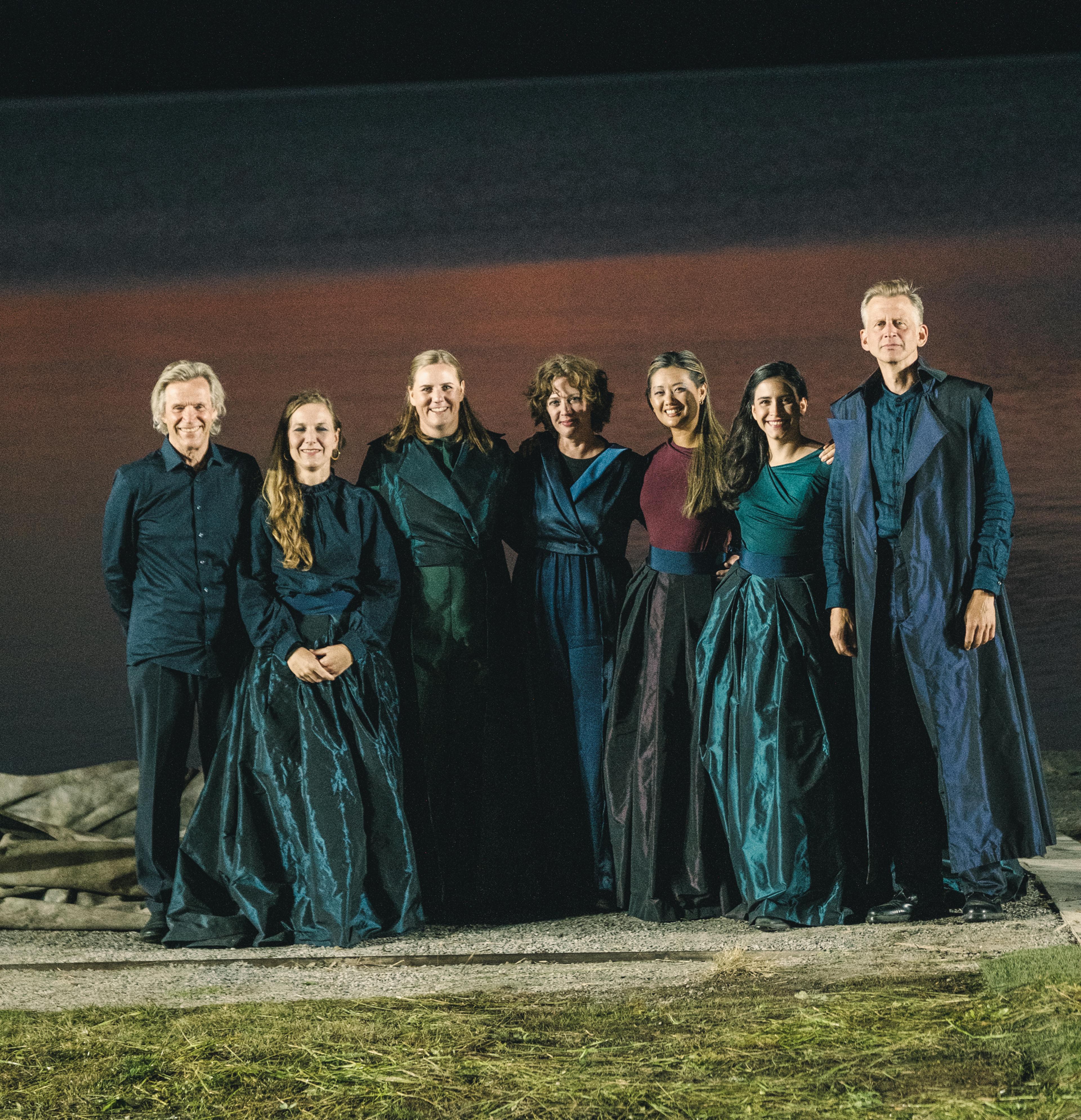 F.v. Kjetil Bjerkestrand, Hedvig Mollestad Thomassen, Ellen Brekken, Elisabeth Mørland Nesset, Catharina Chen, María Alejandra Conde Campos og Sjur Miljeteig (Fotot: Bård Gundersen)