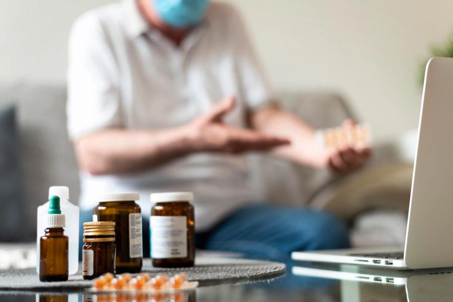 Medication adherence does not improve without regular check ins