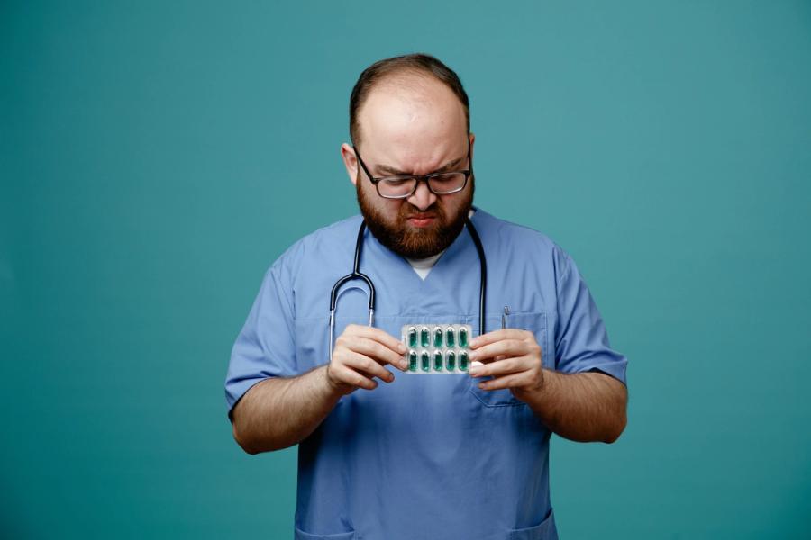 Evaluating different FDA-approved obesity drugs for patient care