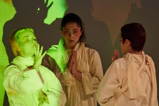 documentación 1 de 1 · Lucia Bocanegra