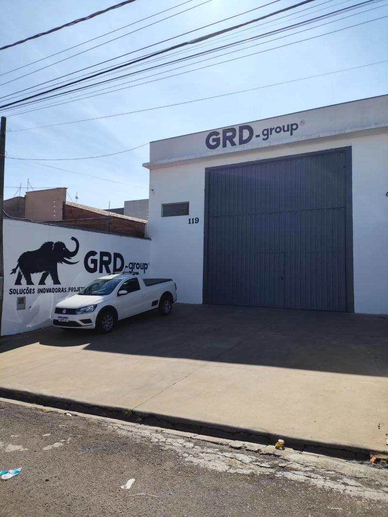 Fachada da GRD Group em São Carlos, com o letreiro e o elefante da marca