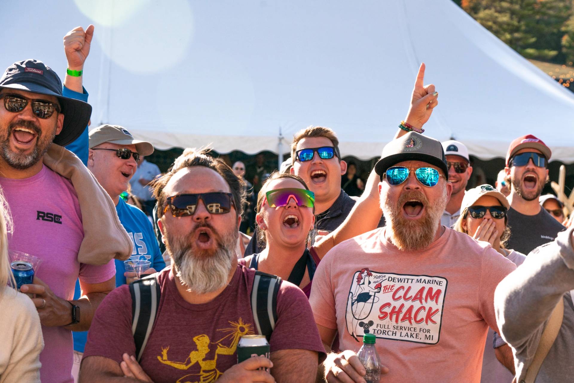 crowd cheering
