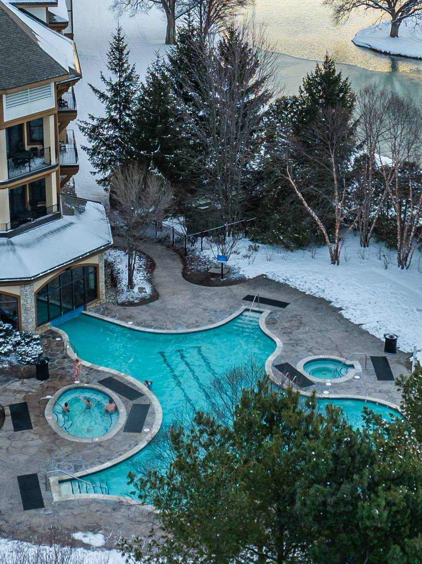 Aerial view of Mountain Grand Lodge and Spa pool