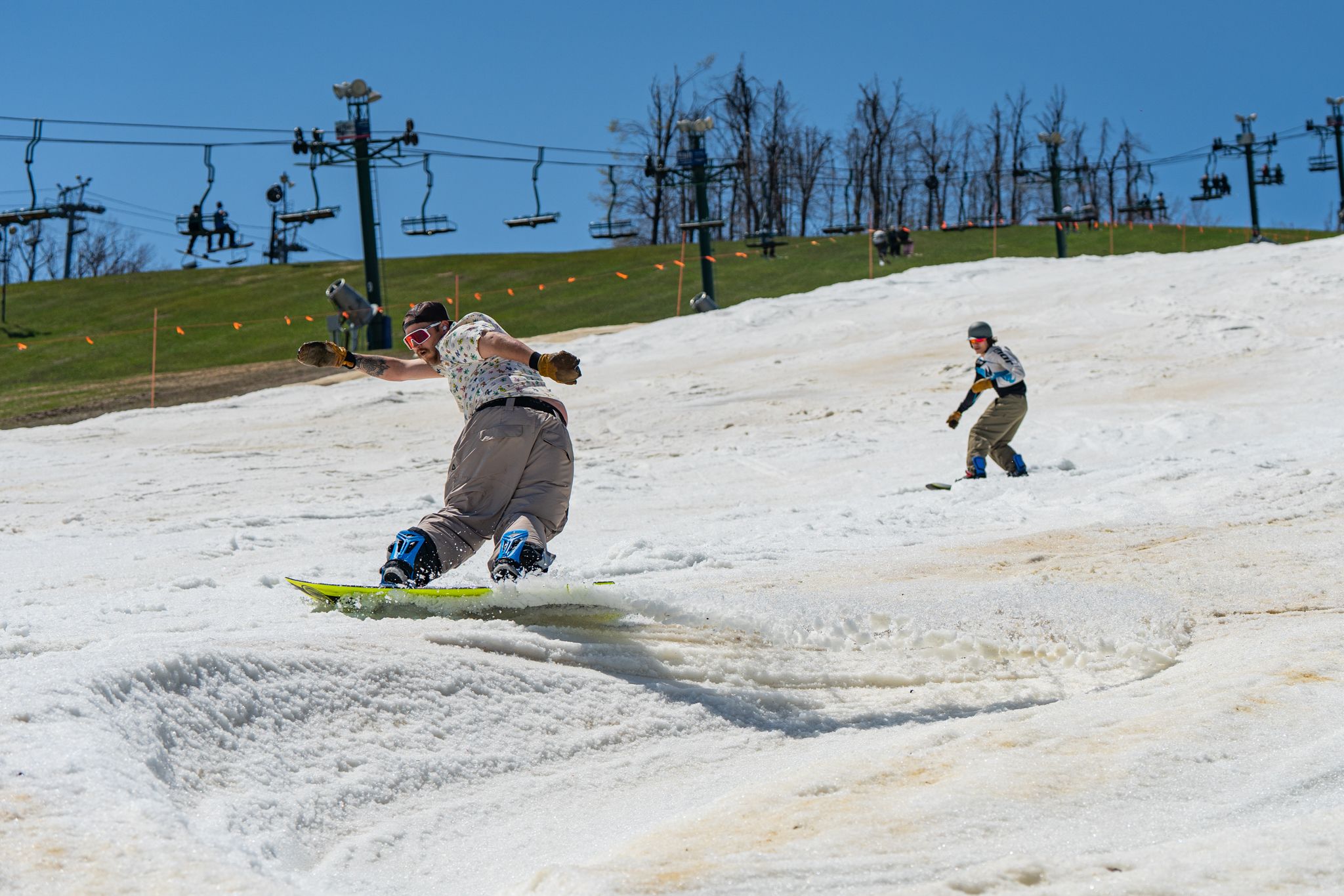 snowboarding duo