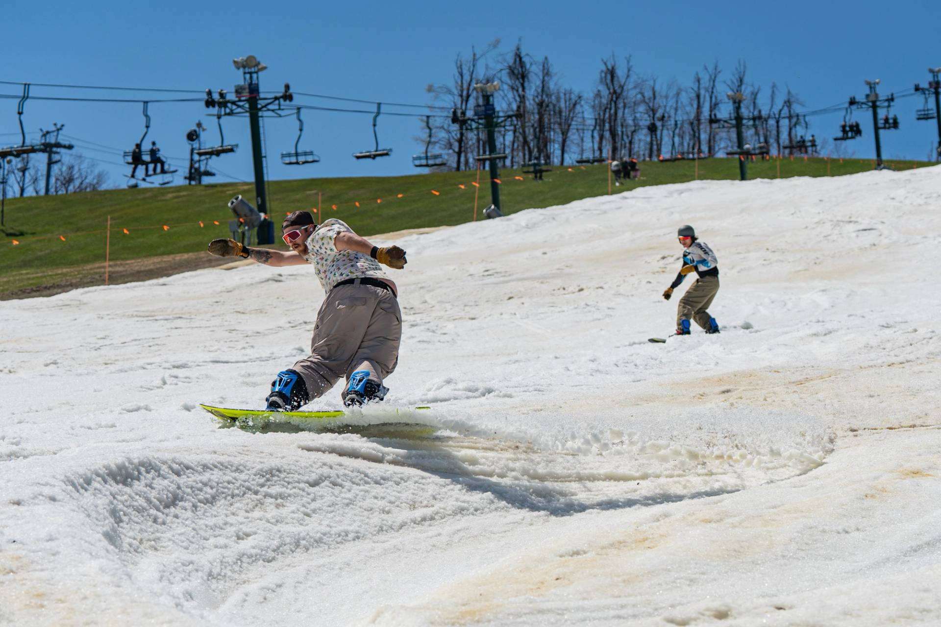 snowboarding duo