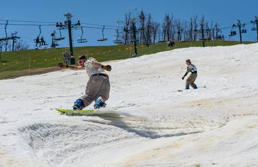 snowboarding duo