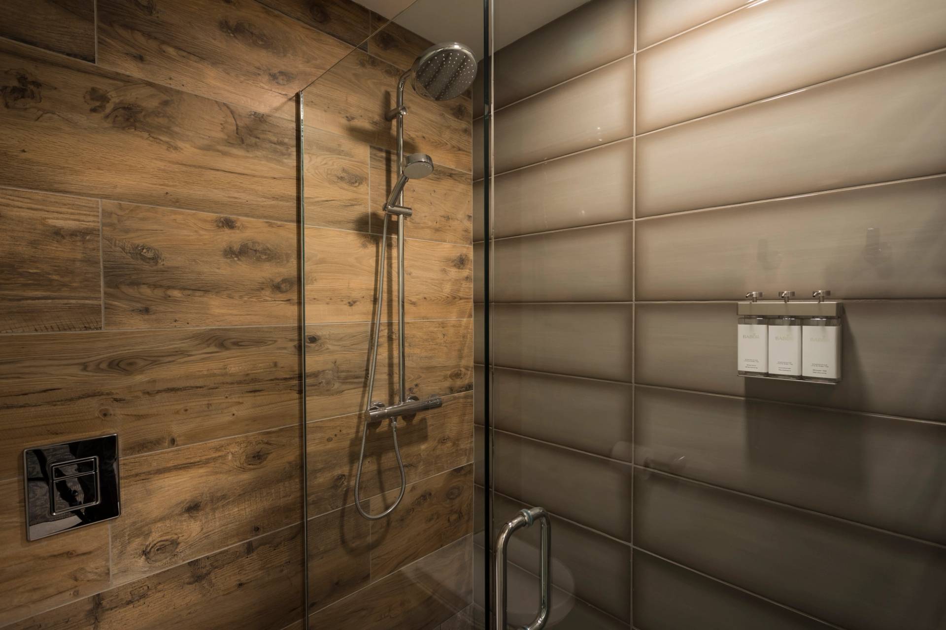 chalet shower