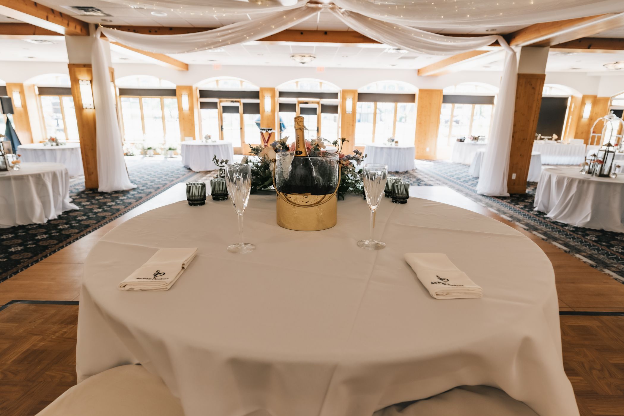 Vienna Ballroom wedding table