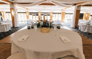 Vienna Ballroom wedding table