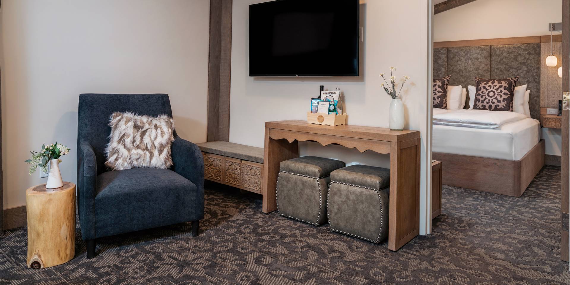 Chalet Edelweiss living room and bed view