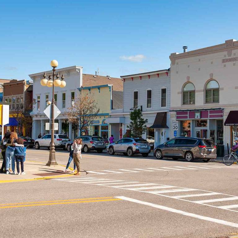 downtown harbor springs