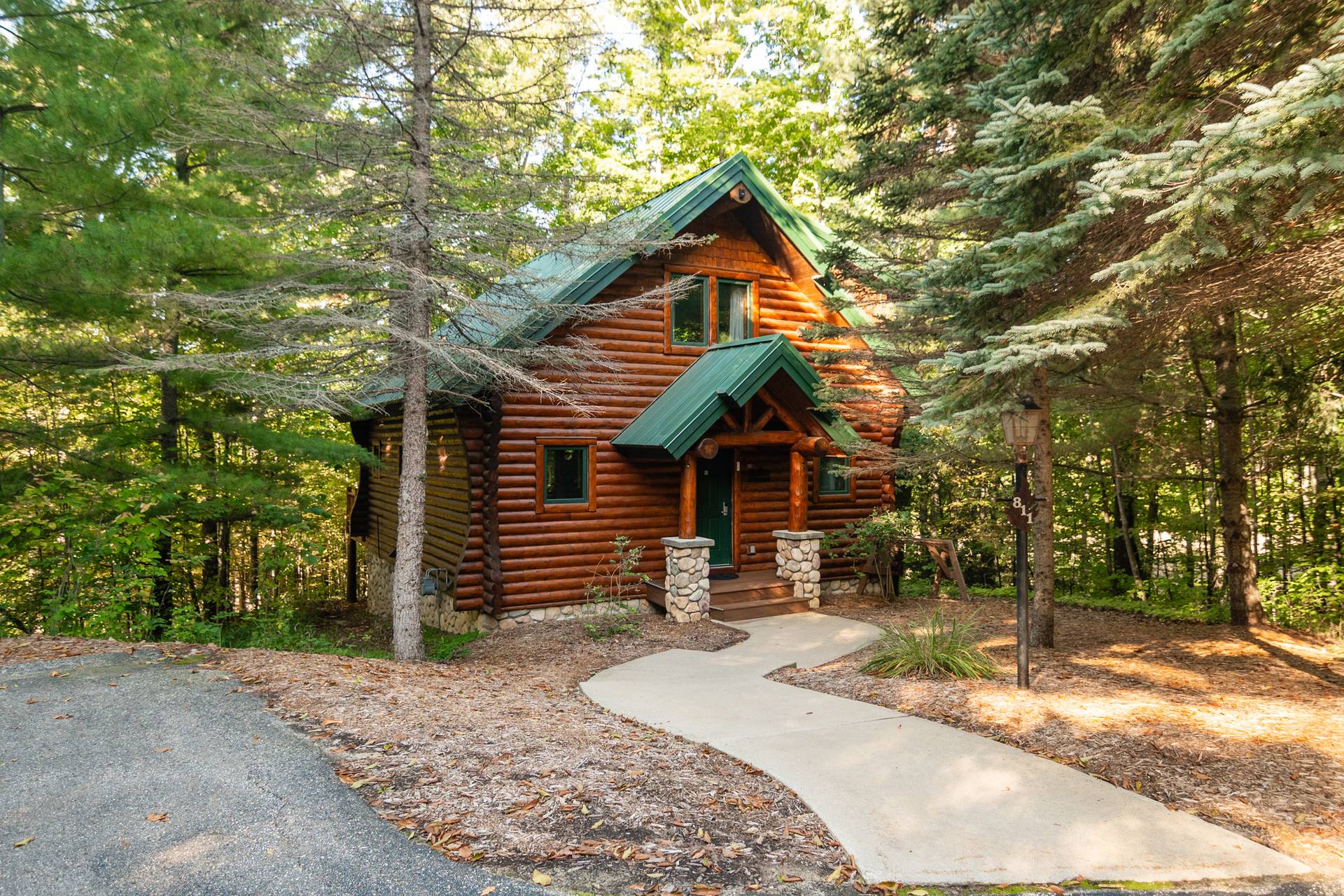 mountain cabins entrance exterior