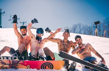 Guys for Carnival with no shirts