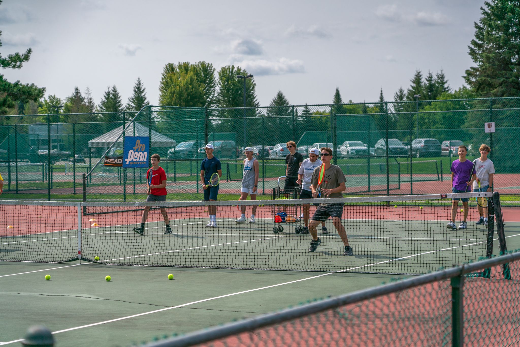 Group learning tennis