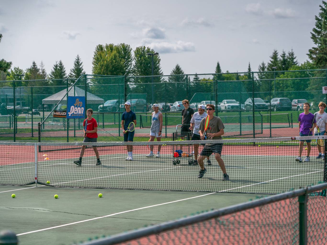 Group learning tennis